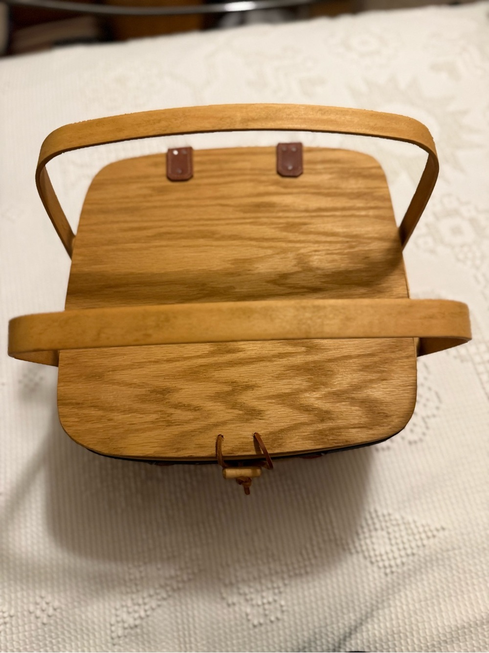 Longaberger "Proudly American" Picnic Basket, 2004. - Picture 2 of 13